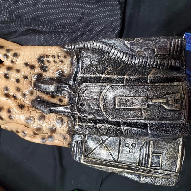Predator Gloves Costume Cosplay Prop 3 Predator Gloves Costume Cosplay Prop - Image 3